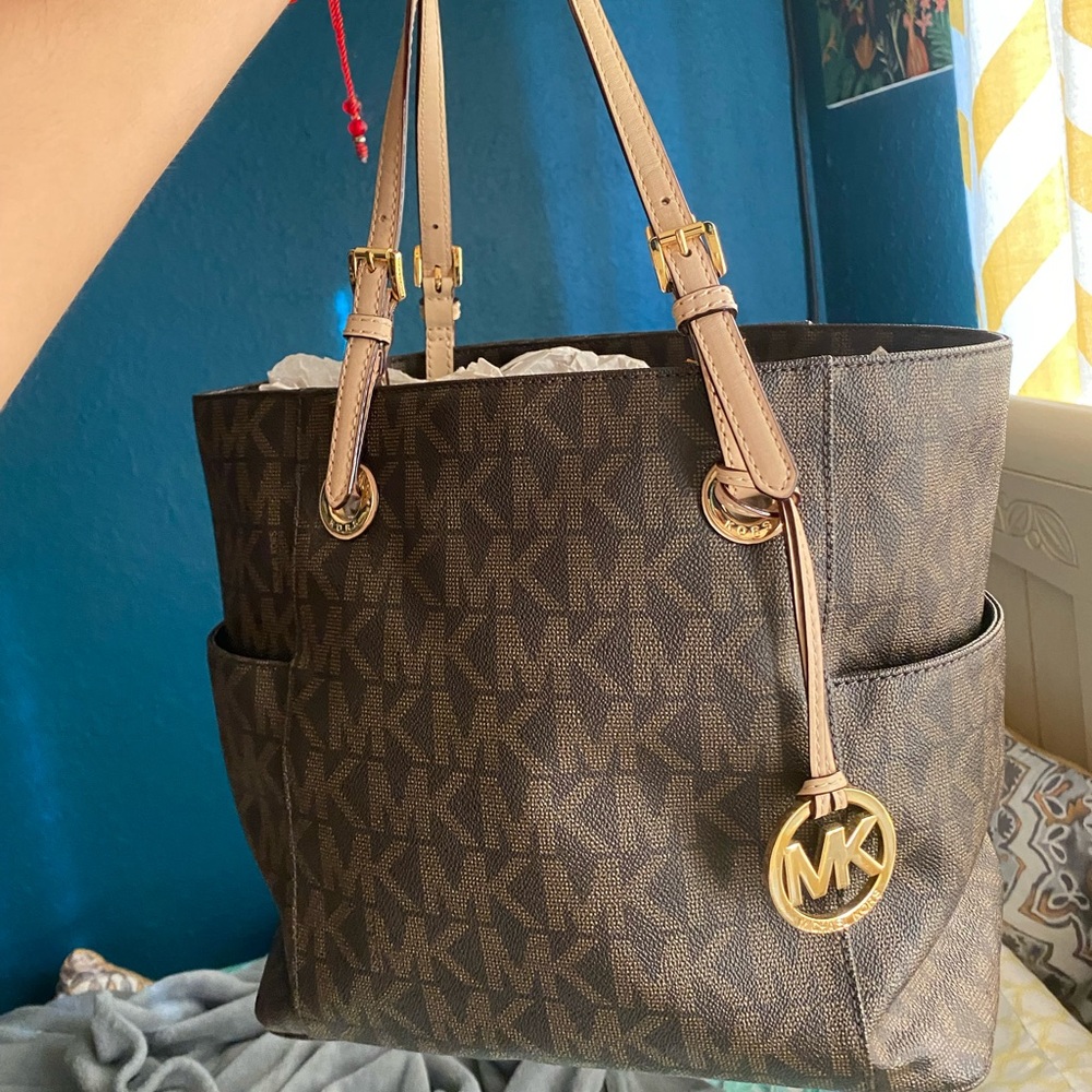 Brown Micheal Kors purse